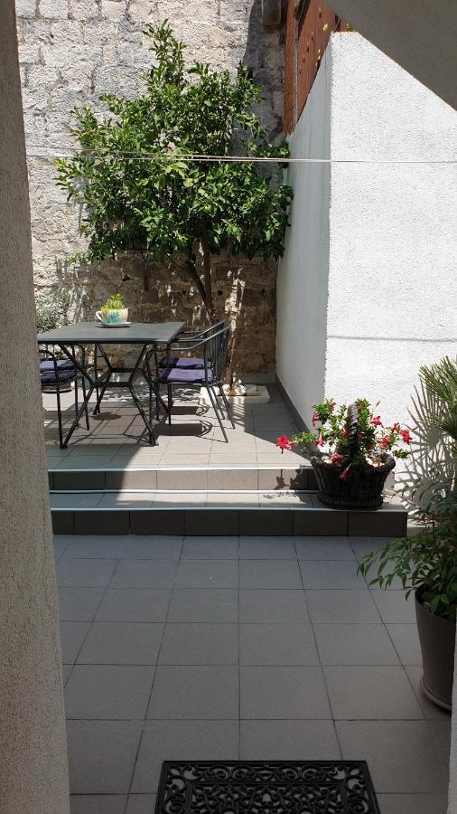 Lemon Tree Hotel Seget Donji Exterior photo